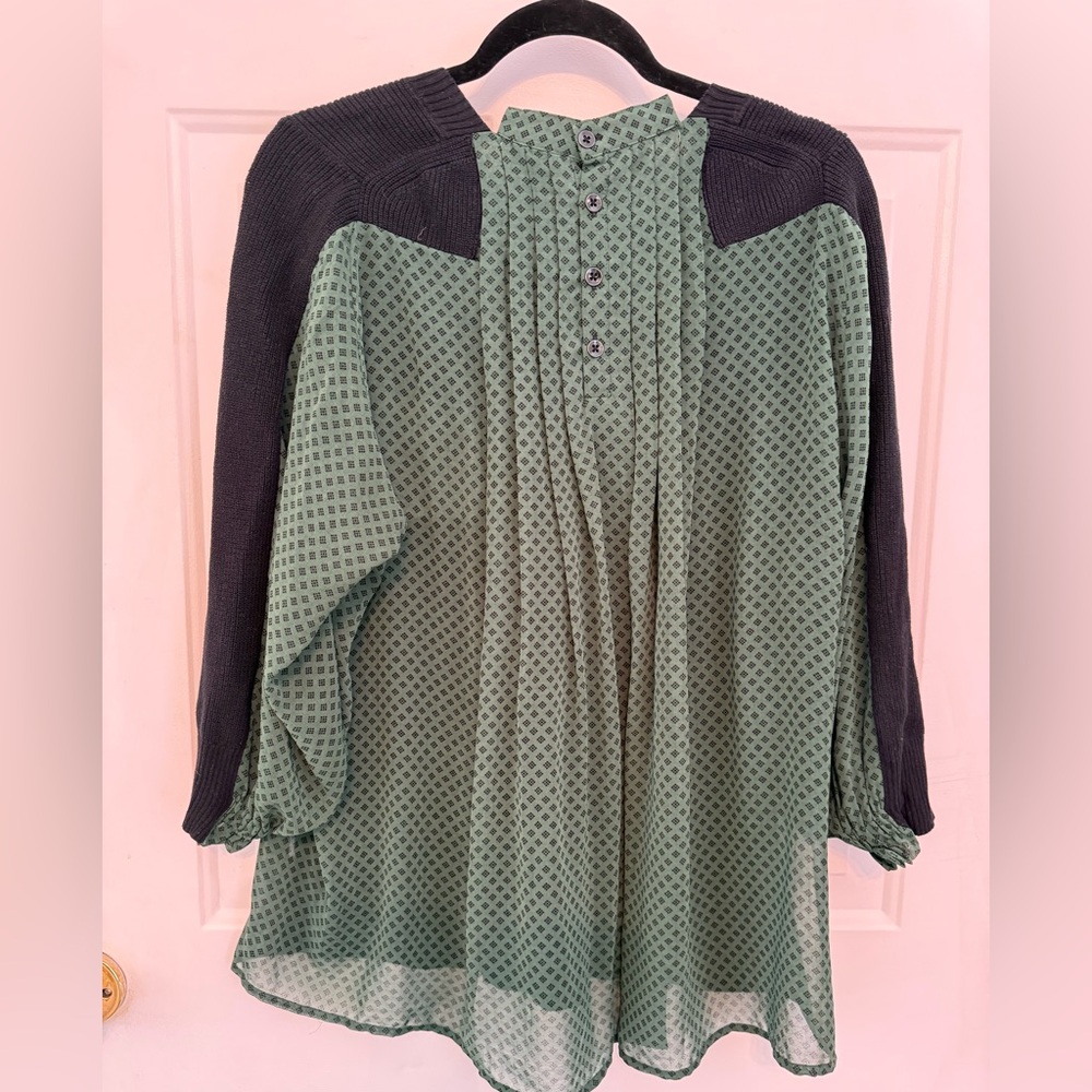 CAbi Get Together Sweater *GOOD USED CONDITION* - Picture 6 of 10